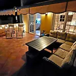 Sea View Duplex Private Jacuzzi, Garden, Terras And Shared Pool * 팔름-마르