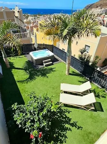 Lägenhet Sea View Duplex Private Jacuzzi, Garden, Terras And Shared Pool Palm-mar