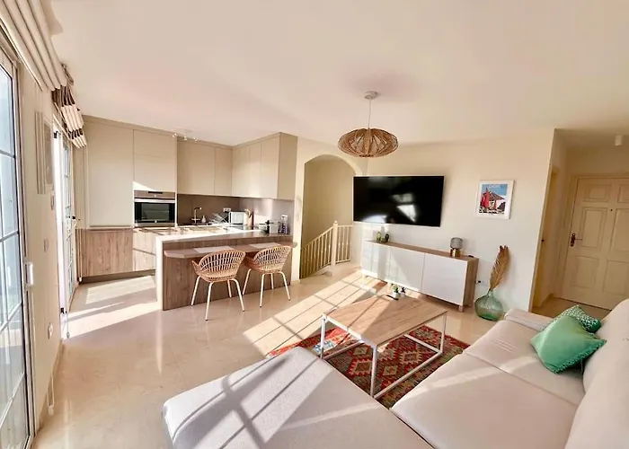 Apartment Sea View Duplex Private Jacuzzi, Garden, Terras And Shared Pool Palm-mar