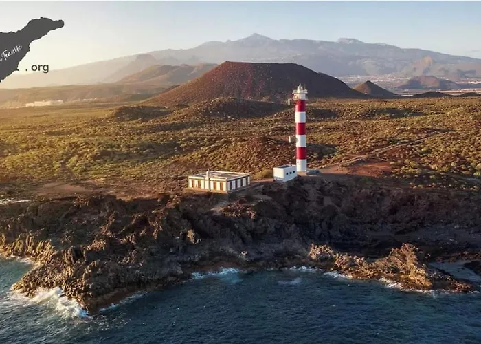 Sea View Duplex Private Jacuzzi, Garden, Terras And Shared Pool Lägenhet
