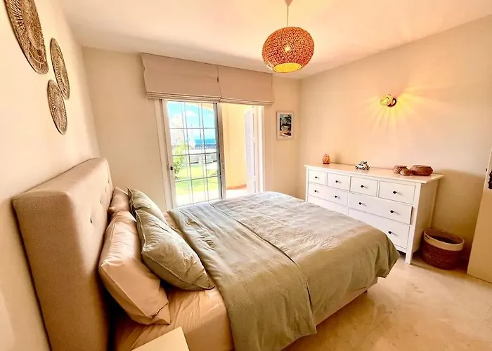 Apartment Sea View Duplex Private Jacuzzi, Garden, Terras And Shared Pool