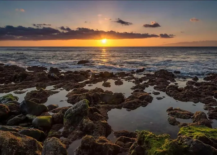 Sea View Duplex Private Jacuzzi, Garden, Terras And Shared Pool