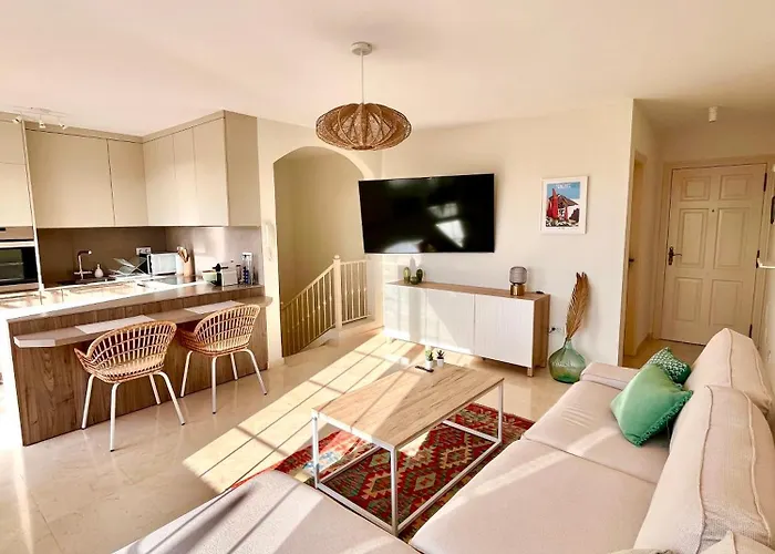 Sea View Duplex Private Jacuzzi, Garden, Terras And Shared Pool * Palm-mar