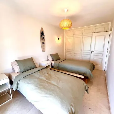 Sea View Duplex Private Jacuzzi, Garden, Terras&shared Pool