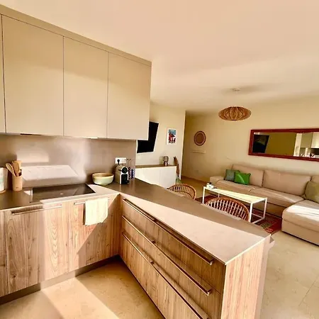 Apartment Sea View Duplex Private Jacuzzi, Garden, Terras And Shared Pool *