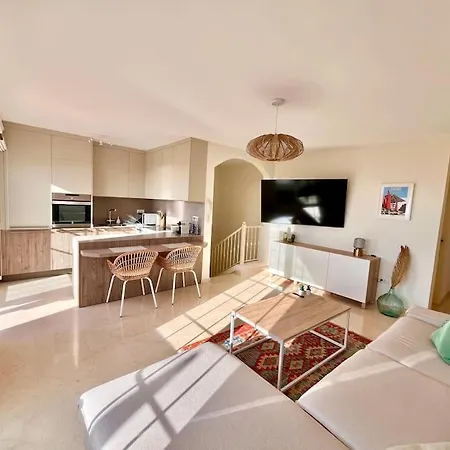 Lägenhet Sea View Duplex Private Jacuzzi, Garden, Terras And Shared Pool Palm-mar