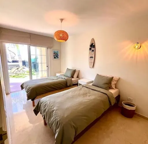 Appartement Sea View Duplex Private Jacuzzi, Garden, Terras And Shared Pool *